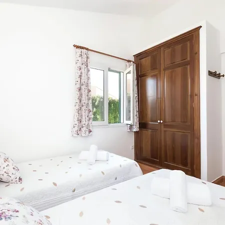 Dion Bosch Menorca * Cala en Bosch